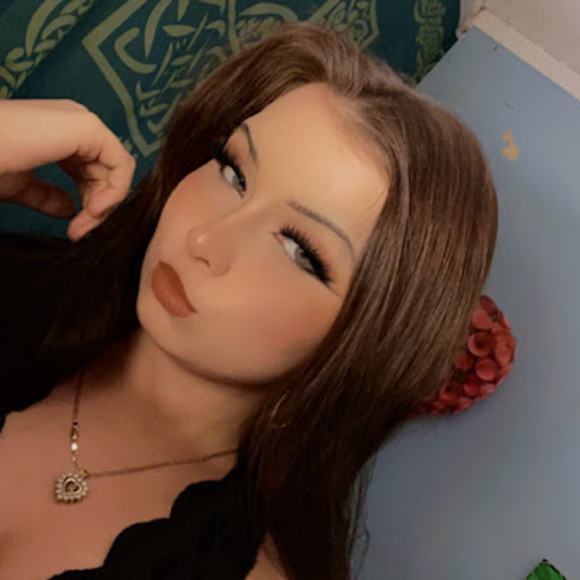 Meet your Posher, Devin - Picture 1 of 1